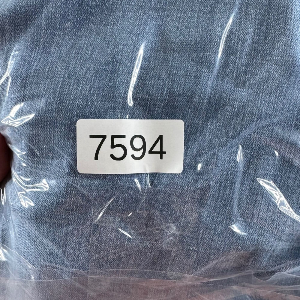 Levis 311 Shaping Skinny Jeans Light Wash Blue Denim W33 L30 19626-0205 - Picture 10 of 10